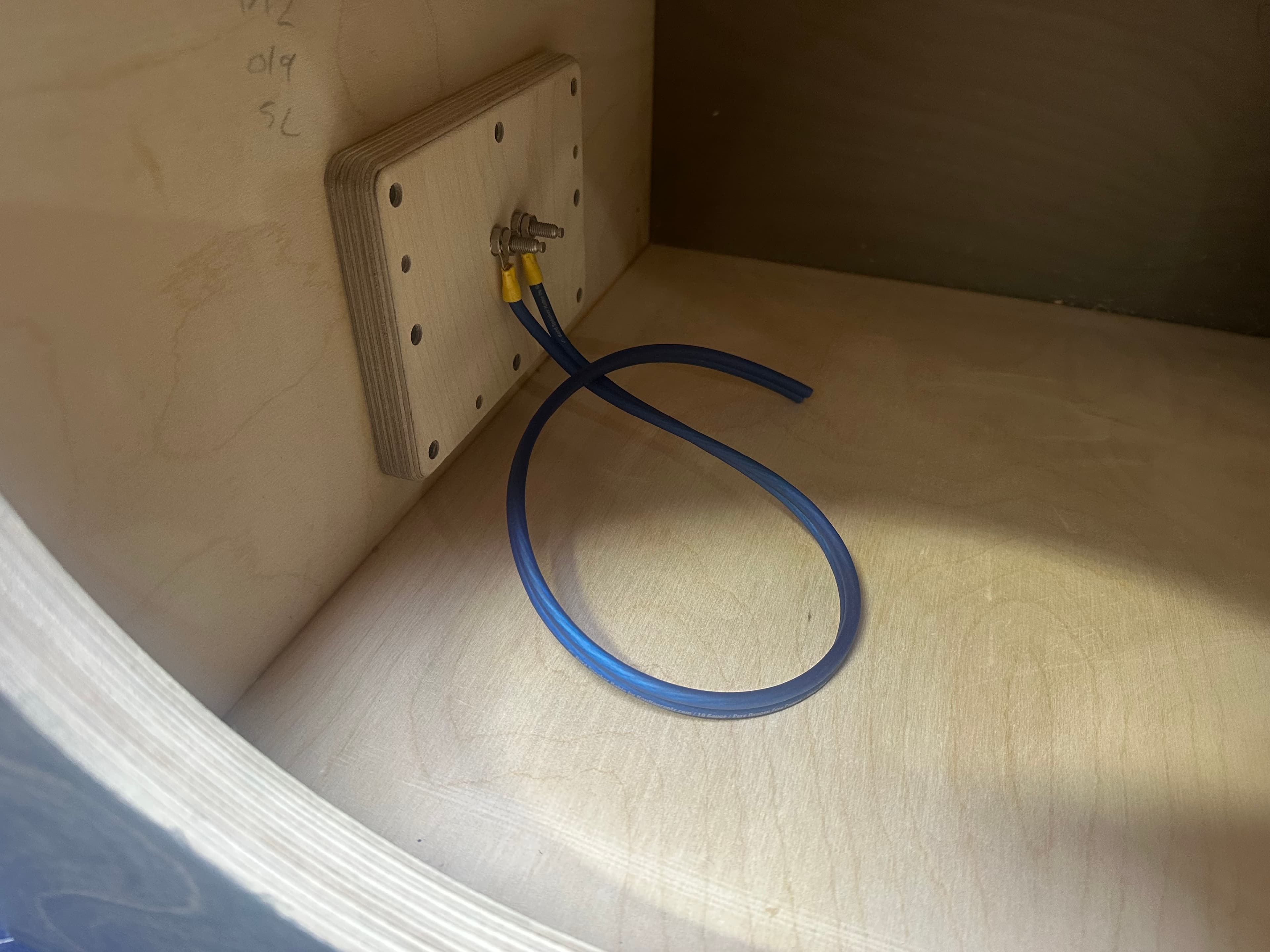B-Stock - Dual 12" Enclosure 3